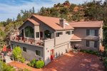 White Cedar is a 4BD private Sedona retreat backing onto National Forest with 360 degree views of the Sedona red rocks